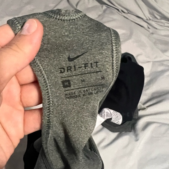 Nike bra - Picture 3 of 3